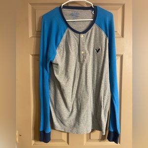 American Eagle heritage, classic fit blue and gray thermal size L.